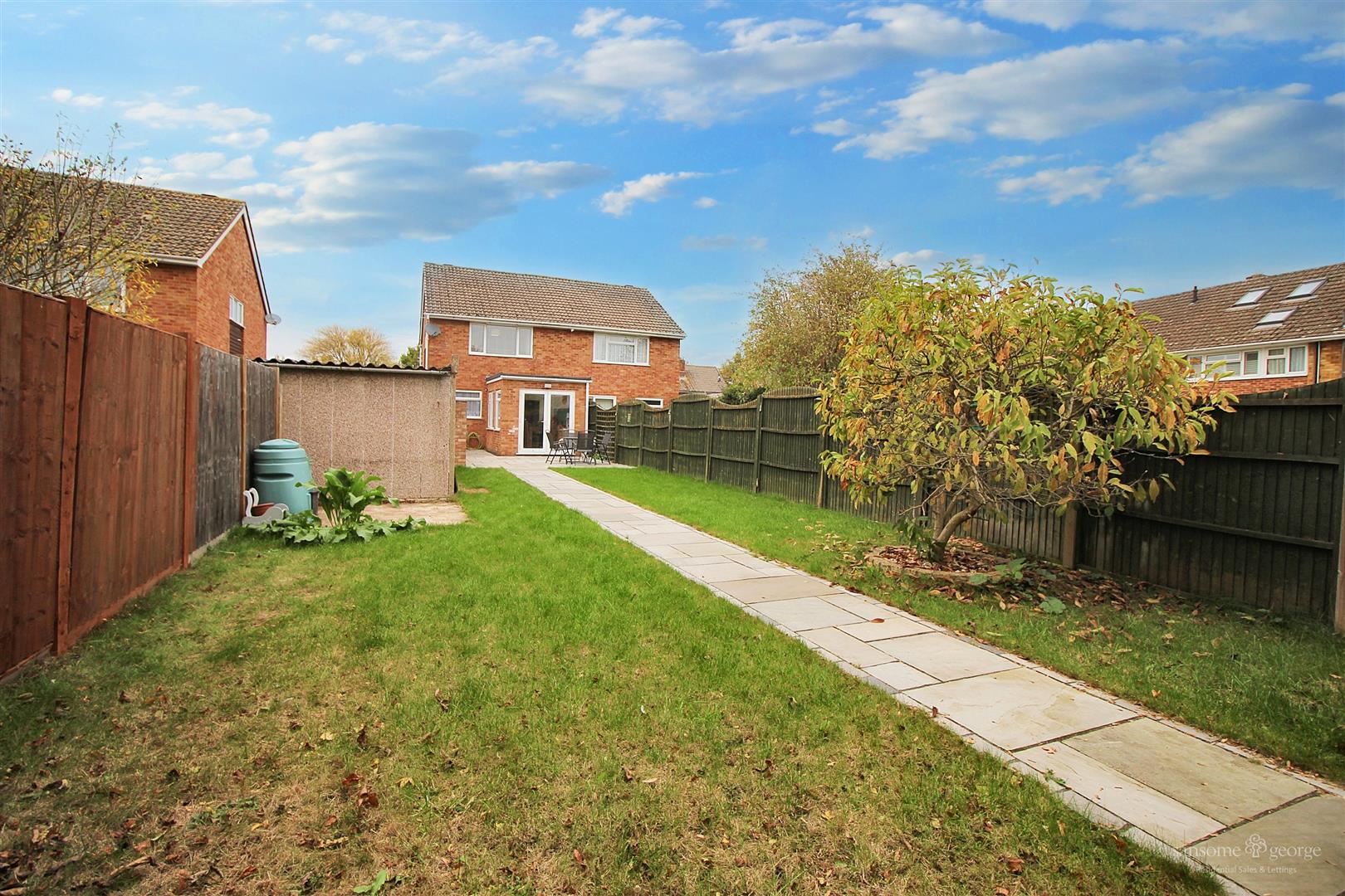Vine Crescent, Reading